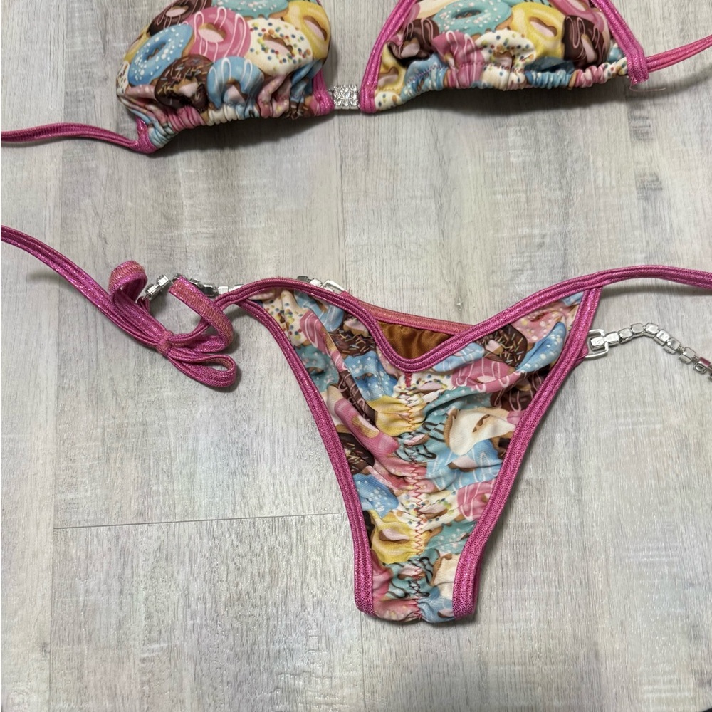 Pink Trim Multicolor Print Triangle Bikini Top and Tie-Side Bottoms - Picture 3 of 4
